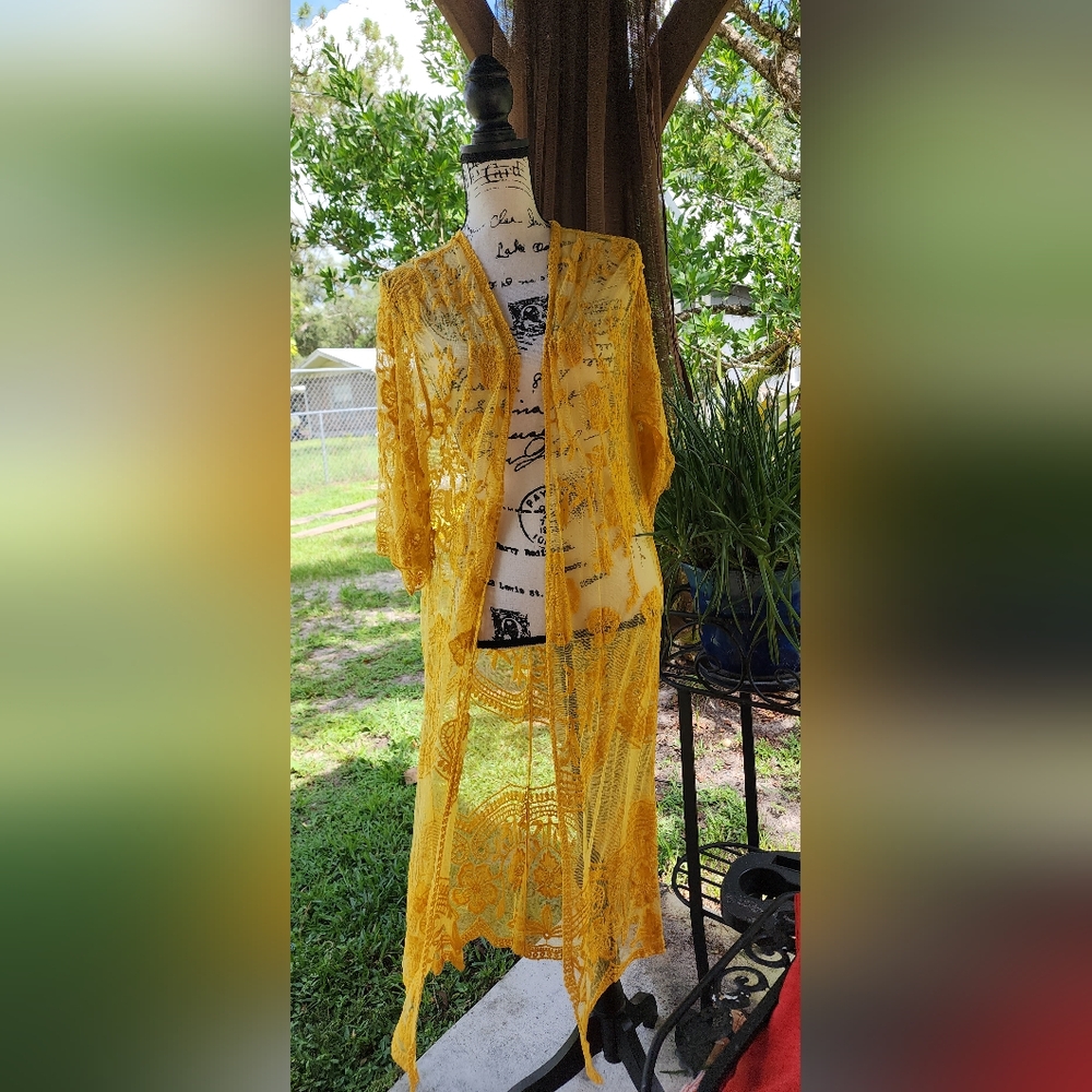Altar'd State Sunny Yellow Lace Kimono